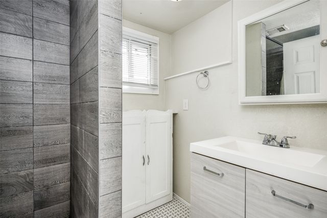 701 Lakey Street, Denton, TX 76205