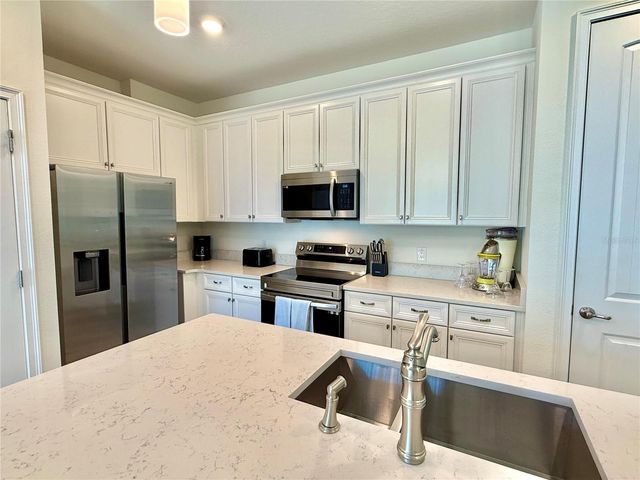 2906 CASTAWAY LANE, Kissimmee, FL 34747