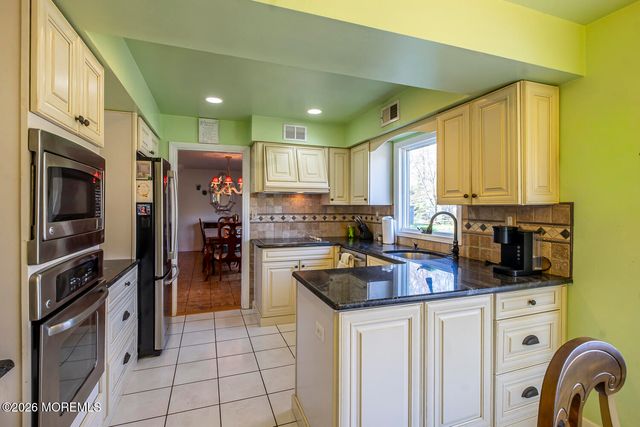 71 Princess Anne Drive, Freehold, NJ 07728