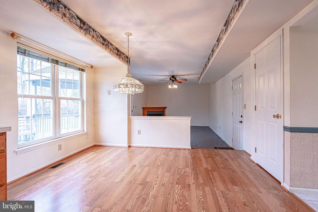 Image 18 of property listing at 40 ELK CT, Reading, PA 19606