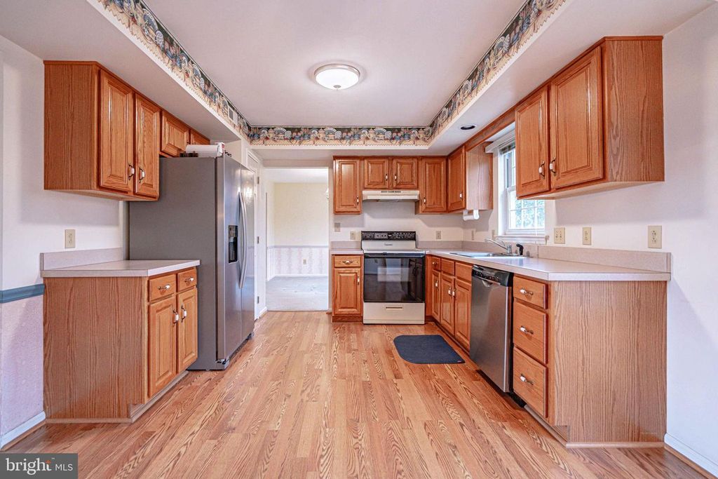 Image 20 of property listing at 40 ELK CT, Reading, PA 19606