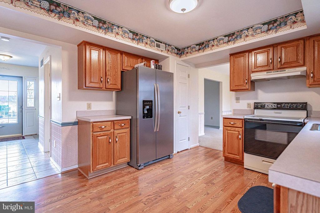 Image 21 of property listing at 40 ELK CT, Reading, PA 19606