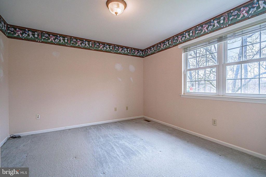 Image 38 of property listing at 40 ELK CT, Reading, PA 19606