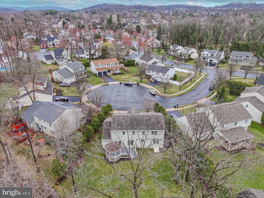 Image 46 of property listing at 40 ELK CT, Reading, PA 19606