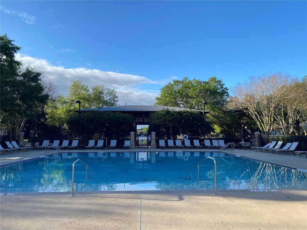 Image 17 of property listing at 5441 BALDWIN PARK STREET, Orlando, FL 32814