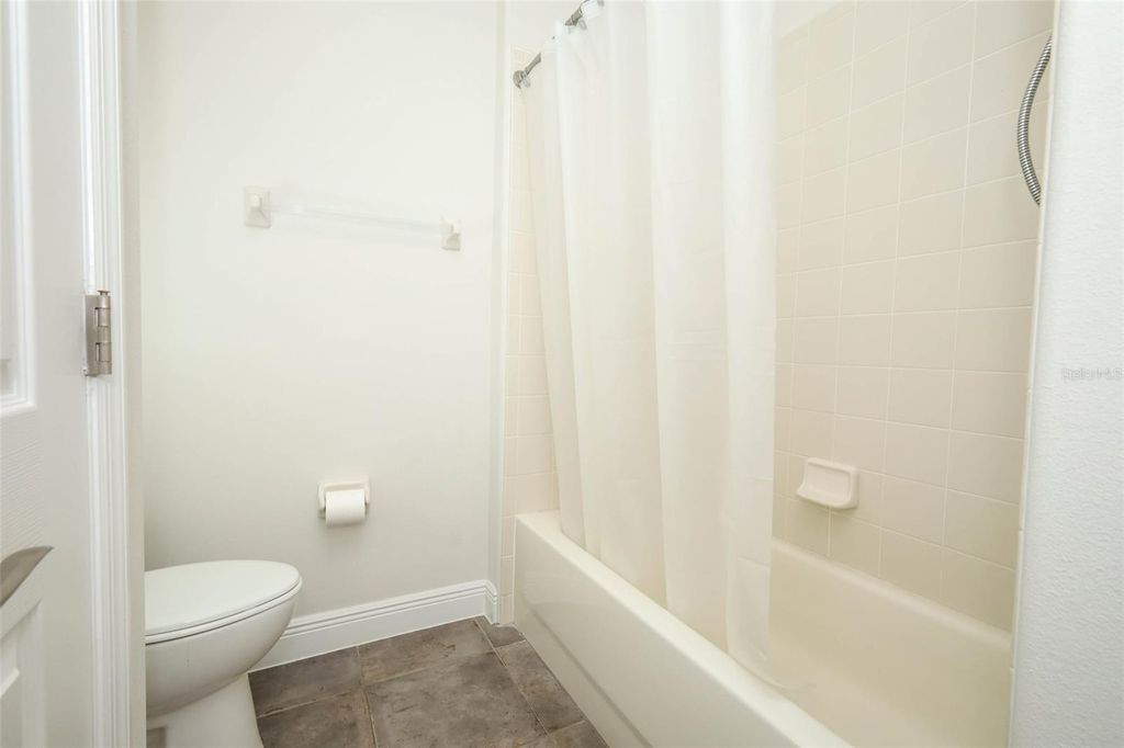 Image 35 of property listing at 5441 BALDWIN PARK STREET, Orlando, FL 32814