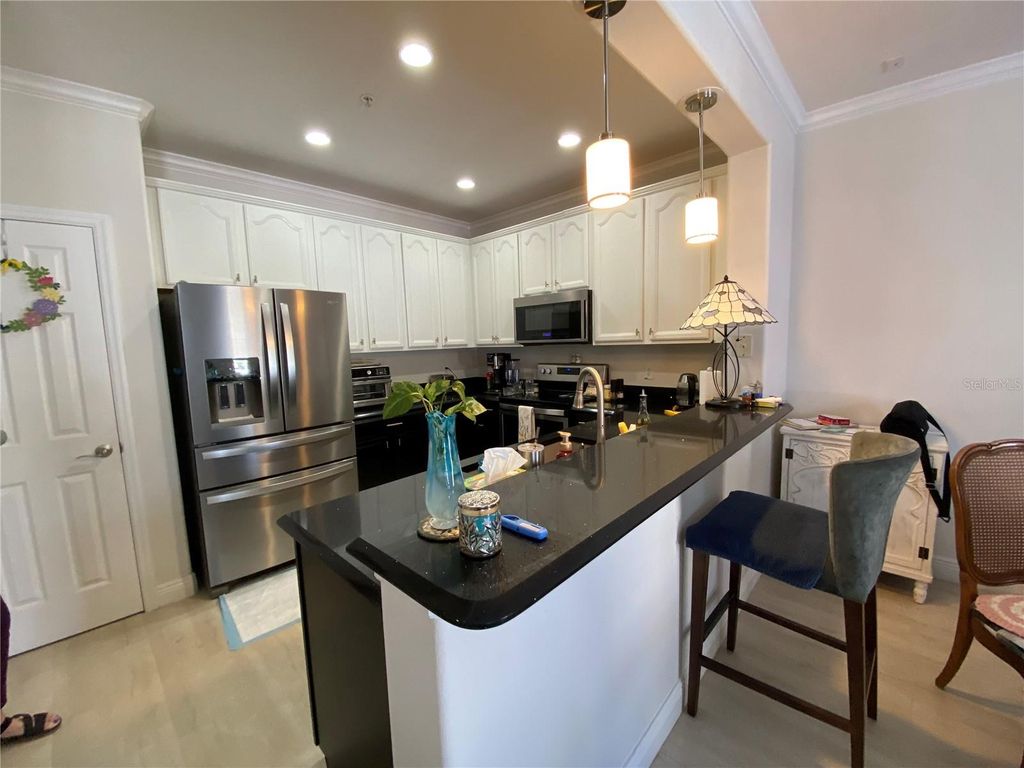 Image 5 of property listing at 5441 BALDWIN PARK STREET, Orlando, FL 32814