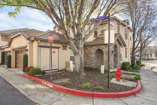 82 W Luna Loca Ln, Mountain House, CA 95391