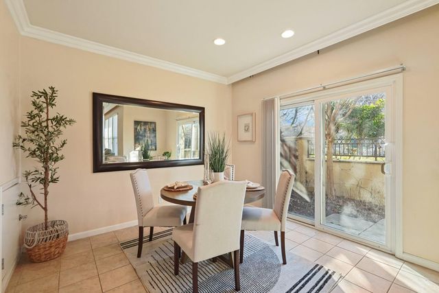 82 W Luna Loca Ln, Mountain House, CA 95391