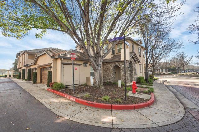 82 W Luna Loca Ln, Mountain House, CA 95391