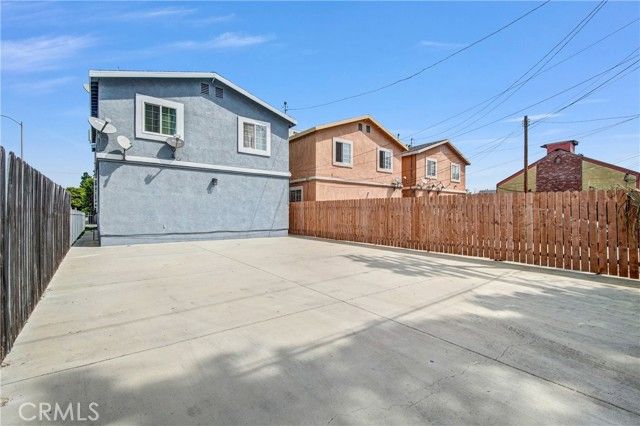 3232 W Vernon Avenue, Los Angeles, CA 90008