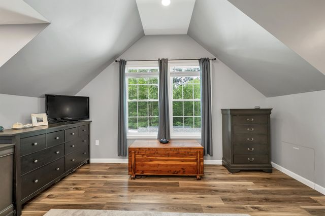 55 School Street, Salem, NH 03079
