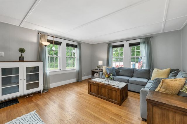 55 School Street, Salem, NH 03079