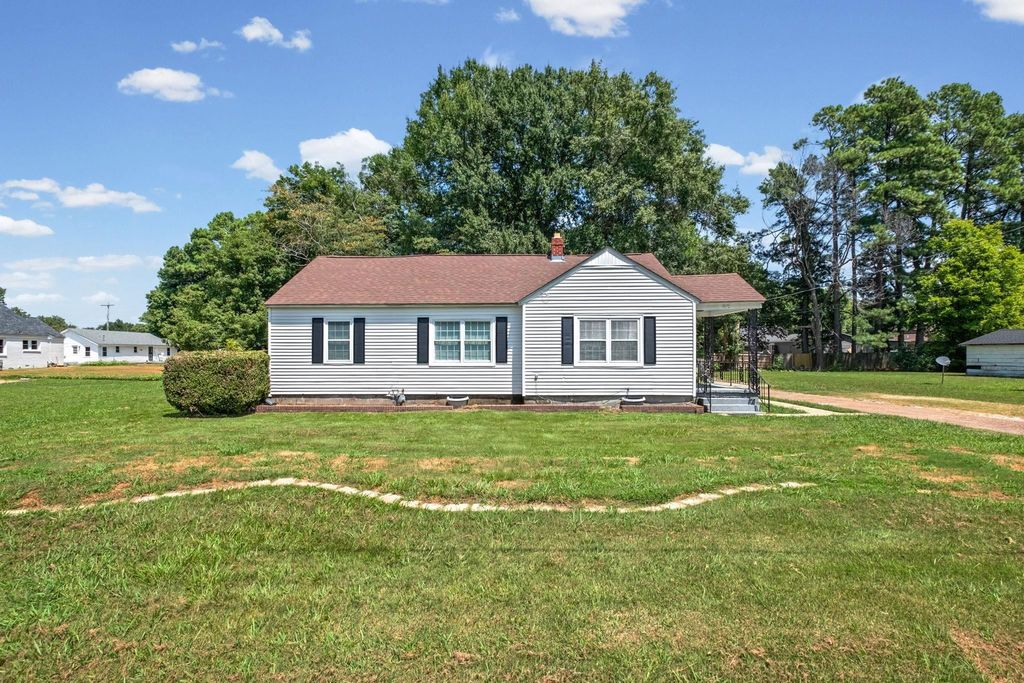46 CHARLES AVE, Munford, TN 38058