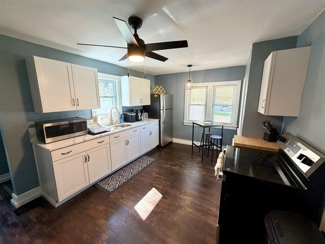 1681 Langeland Avenue, Muskegon, MI 49442