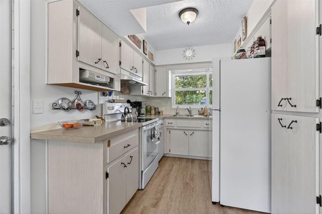 227 POINSETTIA AVENUE, Inverness, FL 34452