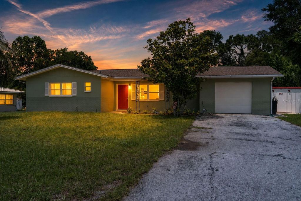 227 POINSETTIA AVENUE, Inverness, FL 34452