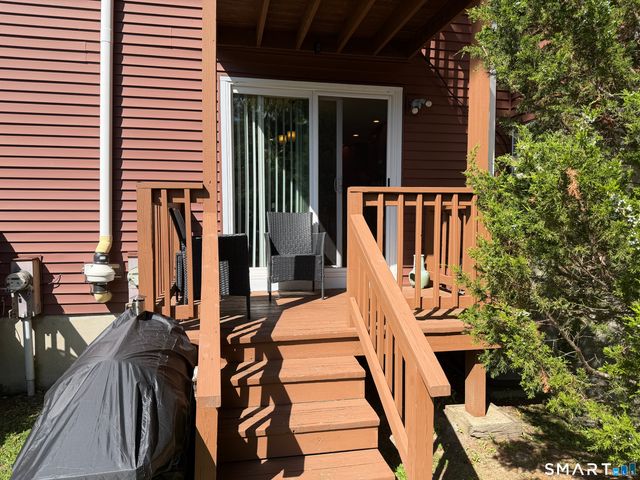 41 Patricia Road D, Bridgeport, CT 06606