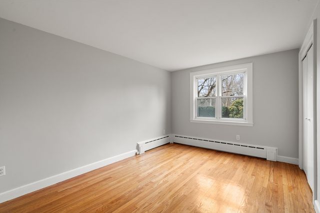 41 Country Ln, Westwood, MA 02090