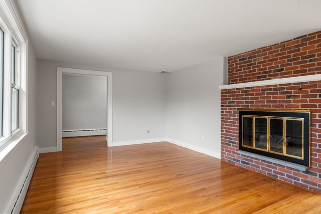 41 Country Ln, Westwood, MA 02090