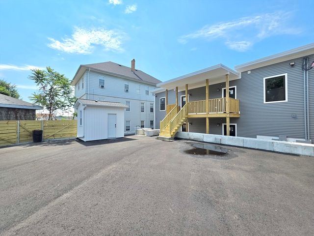 1965-1967 Smith St 2L, North Providence, RI 02911