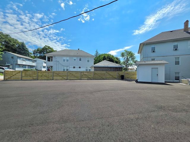 1965-1967 Smith St 2L, North Providence, RI 02911