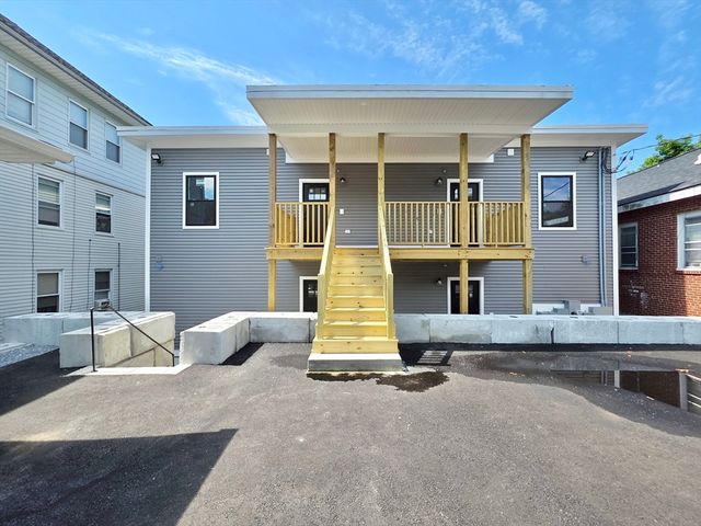 1965-1967 Smith St 2L, North Providence, RI 02911