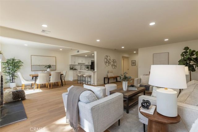 9801 Genesee Avenue, San Diego, CA 92121