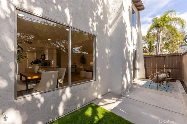 9801 Genesee Avenue, San Diego, CA 92121