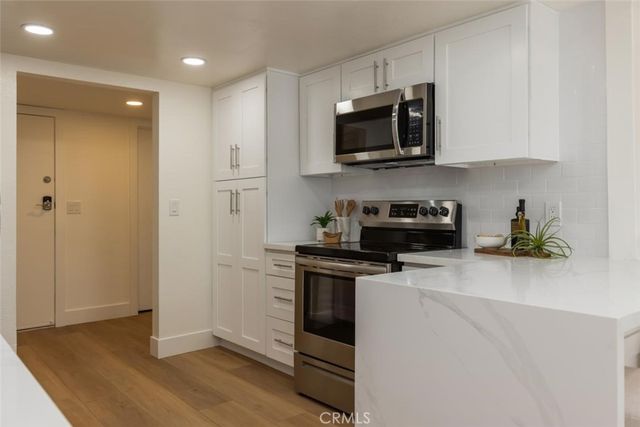 9801 Genesee Avenue, San Diego, CA 92121