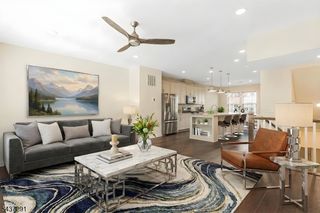 17 Gala Ct, Livingston Twp., NJ 07039