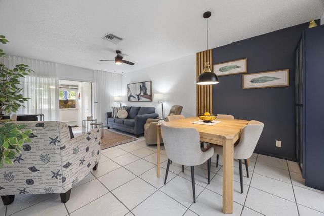 2545 Dudley Drive W E, West Palm Beach, FL 33415