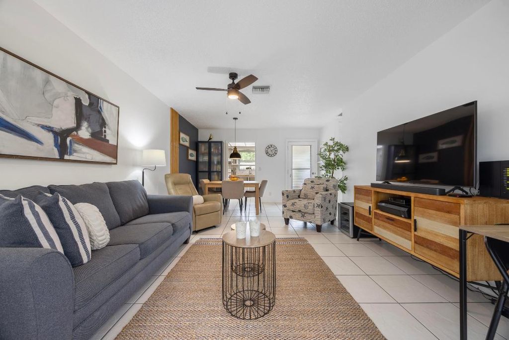 2545 Dudley Drive W E, West Palm Beach, FL 33415