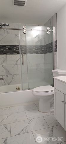 12053 70 Avenue S, Seattle, WA 98178