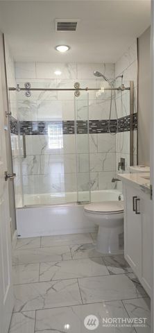 12053 70 Avenue S, Seattle, WA 98178