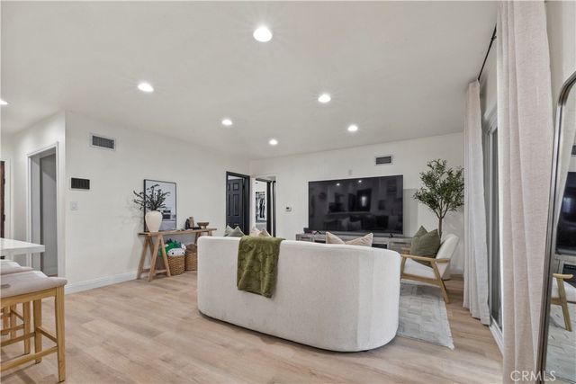 8268 Garfield, Riverside, CA 92504