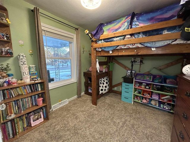 3175 LAKEVIEW DRIVE, Suamico, WI 54173