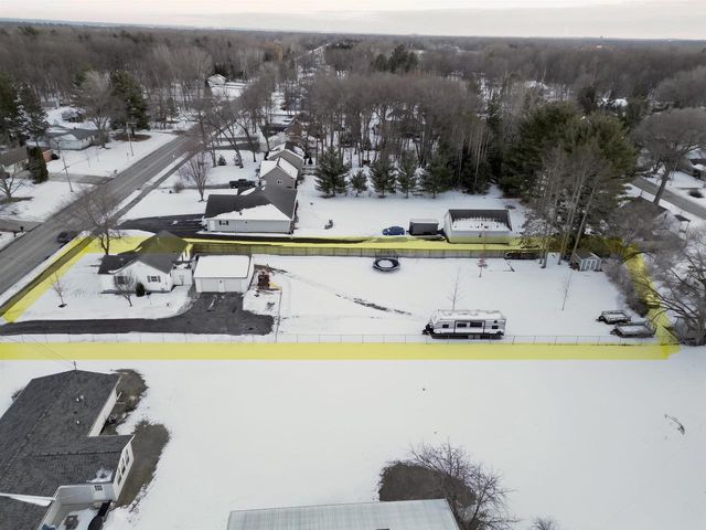 3175 LAKEVIEW DRIVE, Suamico, WI 54173