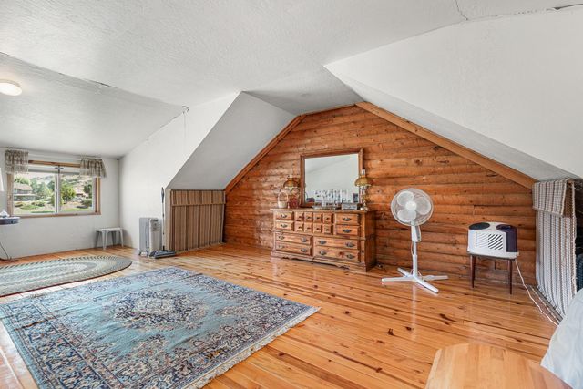 2011 Dead Indian Memorial Road, Ashland, OR 97520