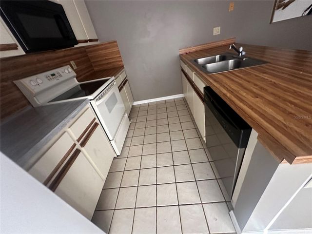 2936 TANGERINE COURT 2936, Leesburg, FL 34748