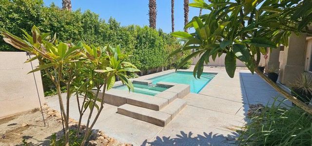 40560 Palm Court, Palm Desert, CA 92260