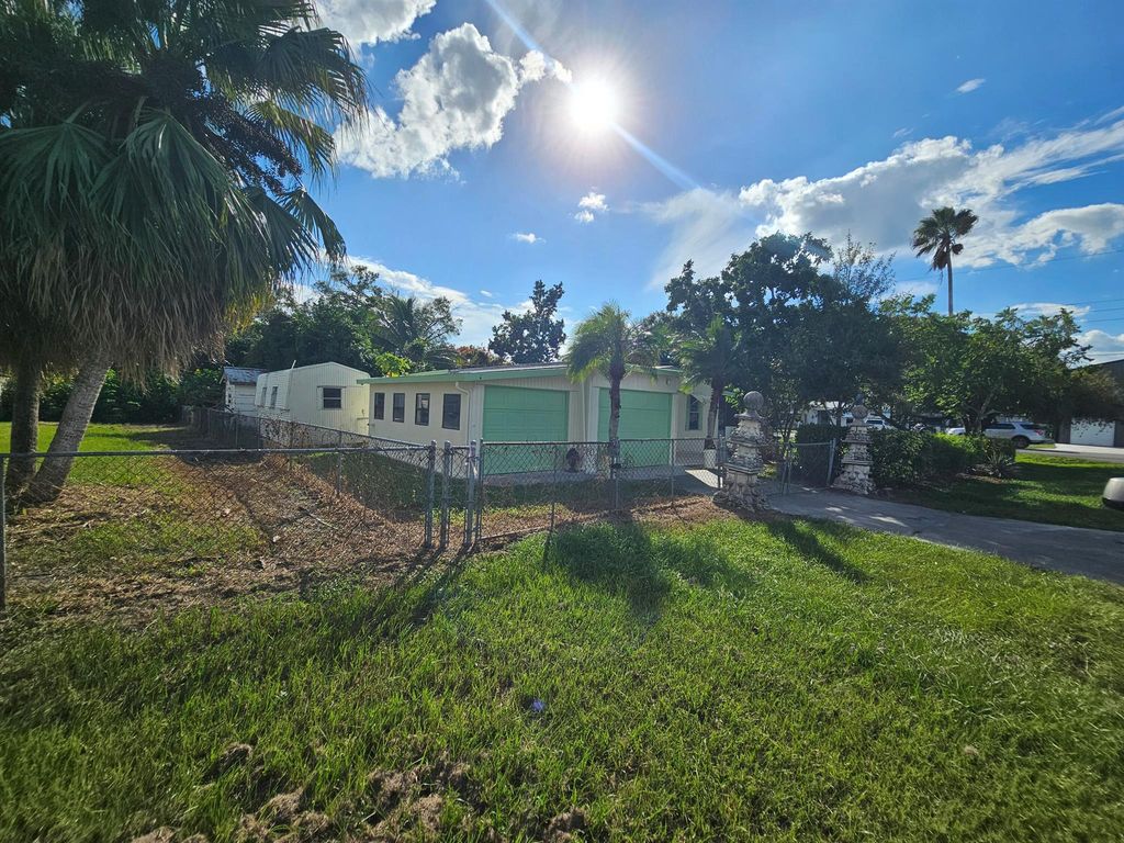 2909 SE 39 Avenue, Okeechobee, FL 34974