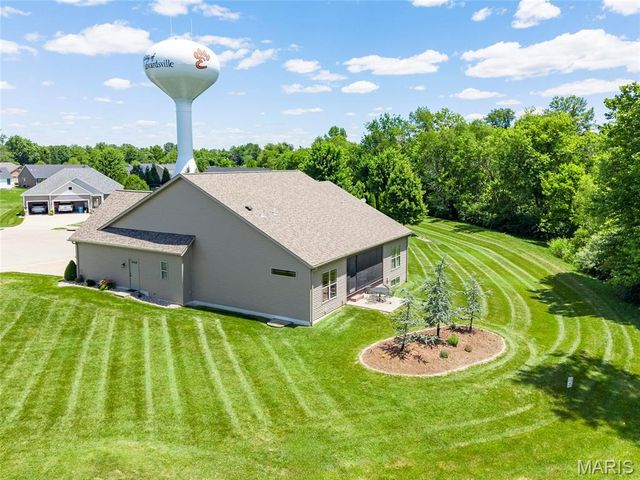 41 Nickel Plate Drive, Edwardsville, IL 62025