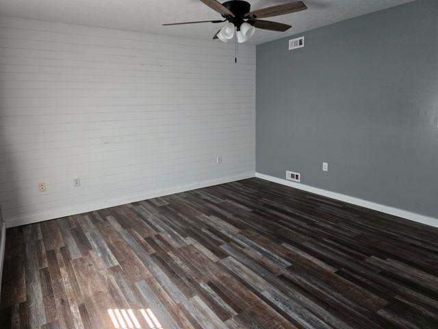 136 Township Road 1366, South Point, OH 45680