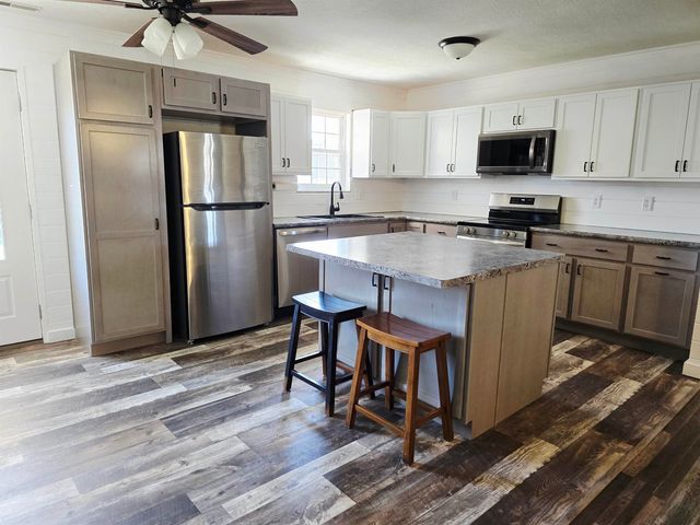 136 Township Road 1366, South Point, OH 45680