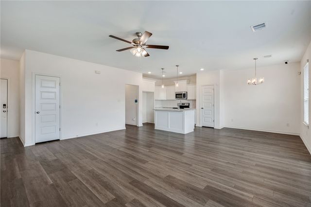 2502 Lightfoot Lane, Bryan, TX 77803