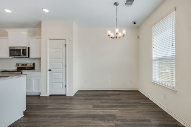 2502 Lightfoot Lane, Bryan, TX 77803