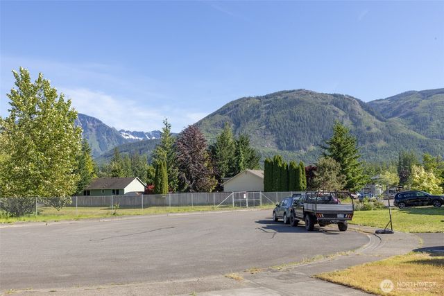 329 Shelby Street, Gold Bar, WA 98251