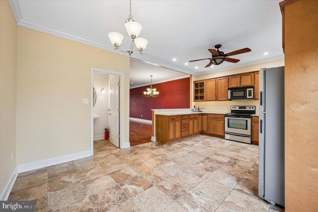 9 E ROBERTS ST, Norristown, PA 19401