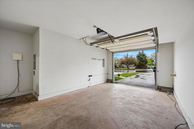 9 E ROBERTS ST, Norristown, PA 19401